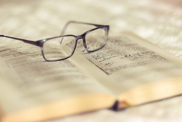 At 11, She Designed Colour-Changing Glasses to Help Dyslexic Readers — and Beat 70,000 Rivals